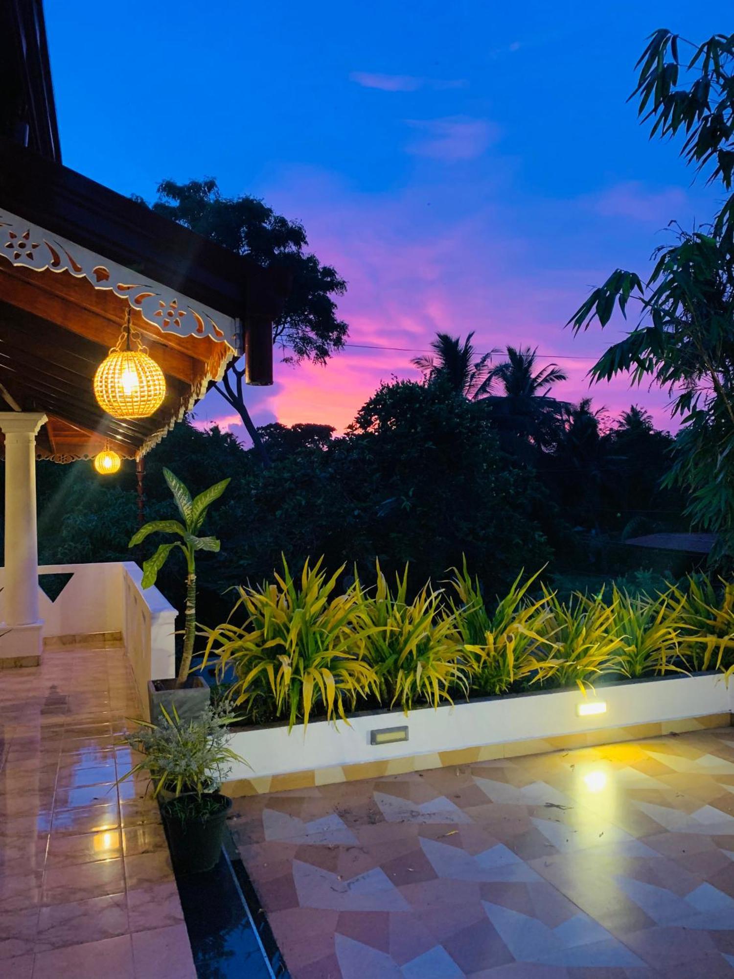 Breeze Bay Villa Dikwella Exterior foto